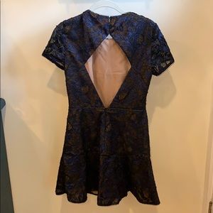 BCBGMAXAZRIA baby lace open back dress - Size 4